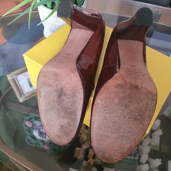 Joan & David Burgundy/Brick Red Patent Leather Shoes - Medium Heels - Picture 4 of 5